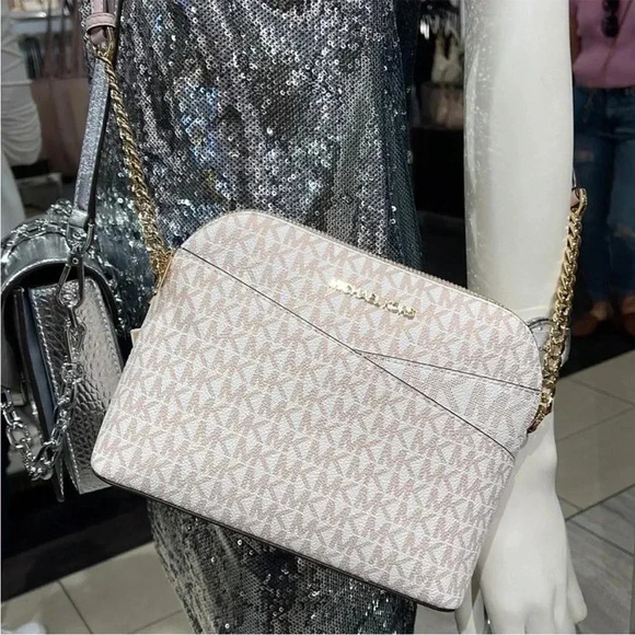 MICHAEL KORS Jet Set Medium Logo Dome
Satchel Crossbody - Picture 2 of 15